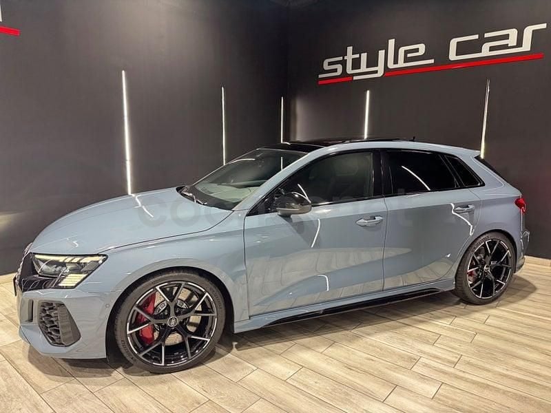 Usado Audi RS3 Premium 400 CV (294 kW) 2023 Gris / plata Berlina