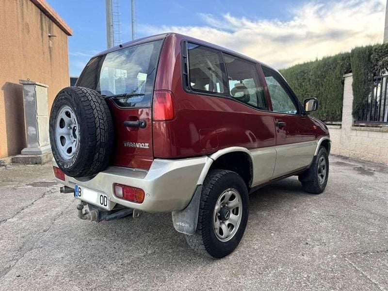 Usado Nissan Terrano 99 CV (72 kW) 1993 Burdeos SUV