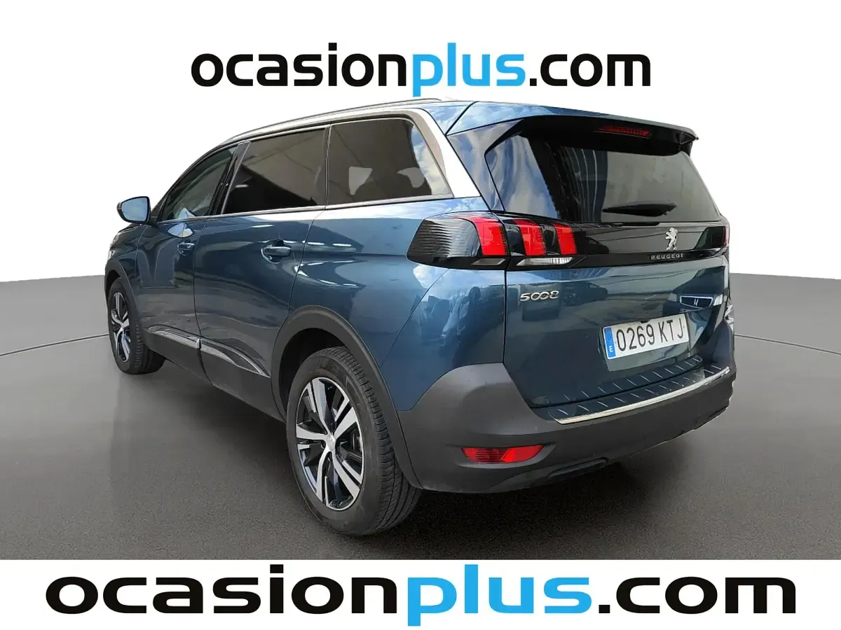 Usado Peugeot 5008 Allure 131 CV (96 kW) 2019 Azul SUV