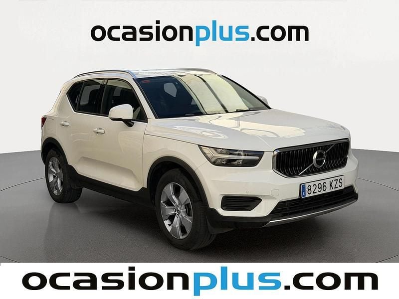 Usado Volvo XC40 Momentum 190 CV (139 kW) 2019 Blanco SUV