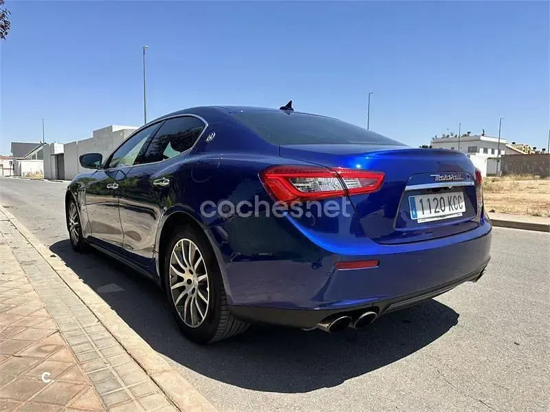 Usado Maserati Ghibli 350 CV (257 kW) 2017 Azul Berlina