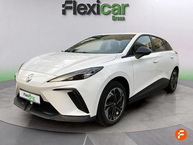 Usado MG MG5 EV 125 kW (170 CV) 2023 Blanco Familiar