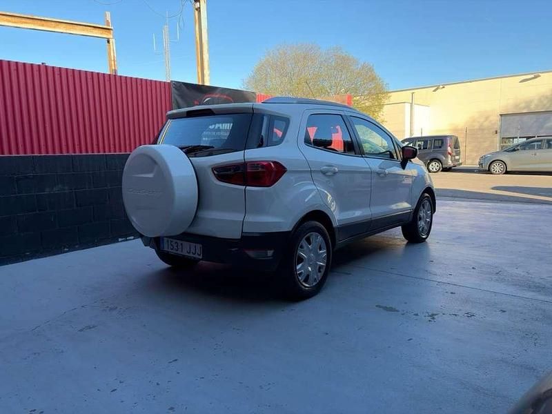 Usado Ford Ecosport Trend 95 CV (69 kW) 2016 Blanco SUV