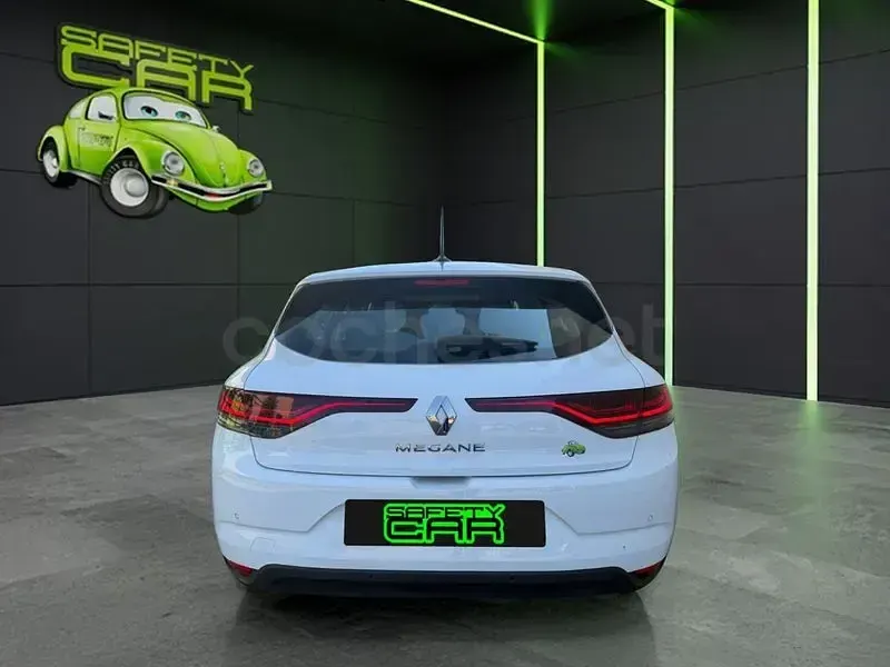 Usado Renault Mégane II Equilibre 115 CV (84 kW) 2023 Blanco Berlina