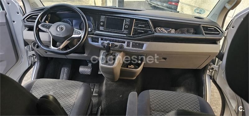 Gris / plata Usado 2022 VW Caravelle Monovolumen | 37.900 € (Un poco caro) - Imagen 1/4