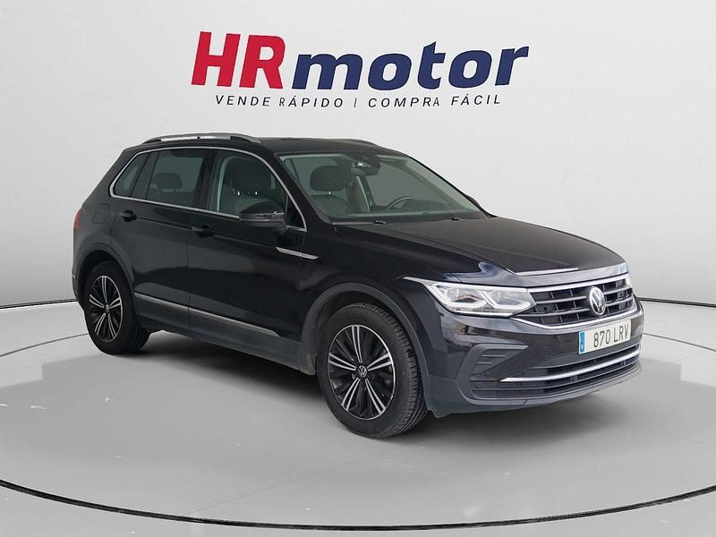 Negro Usado 2021 VW Tiguan Life SUV | 22.290 € (Buen precio) - Imagen 1/4