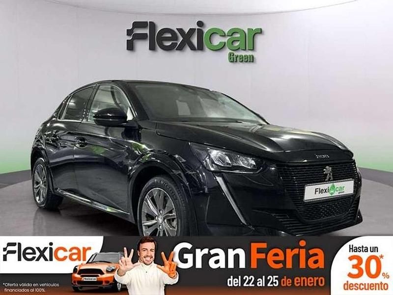 Negro Usado 2022 Peugeot e-208 Allure Utilitario | 13.990 € (Super precio) - Imagen 1/4