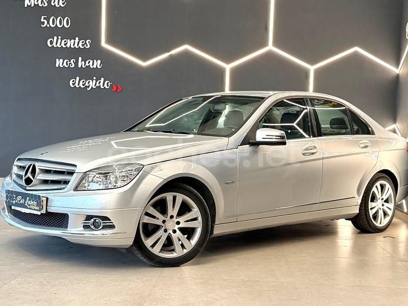 Usado Mercedes C220 Avantgarde 170 CV (125 kW) 2011 Gris / plata Berlina