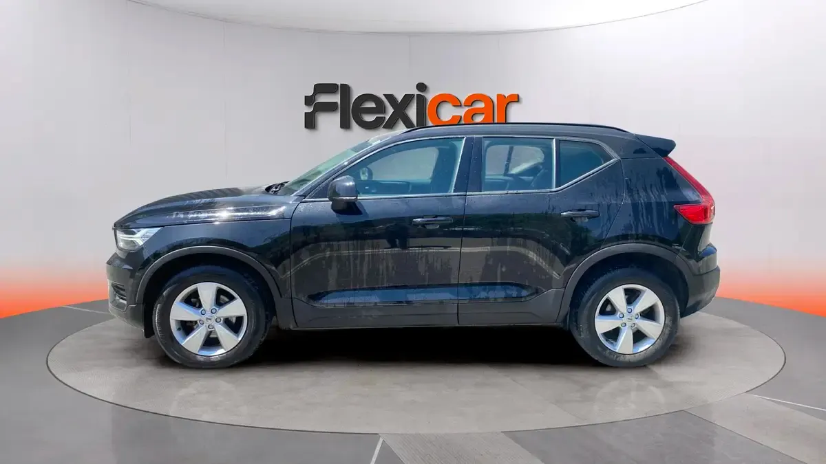 Usado Volvo XC40 Inscription 129 CV (94 kW) 2021 Negro SUV