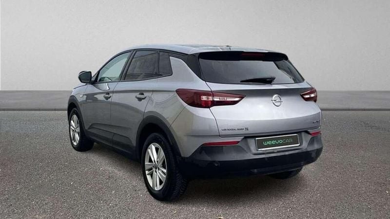 Usado Opel Grandland X Edition 131 CV (96 kW) 2021 Gris SUV