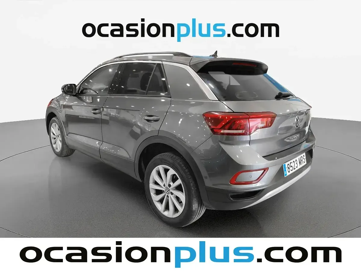 Usado VW T-Roc Life 115 CV (84 kW) 2024 Gris SUV