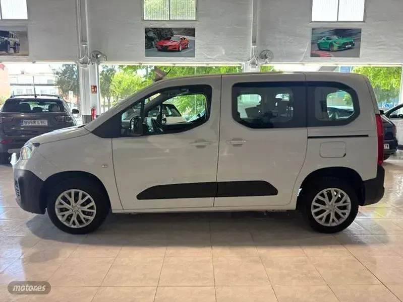 Usado Fiat Doblò 130 CV (95 kW) 2023 Blanco Monovolumen