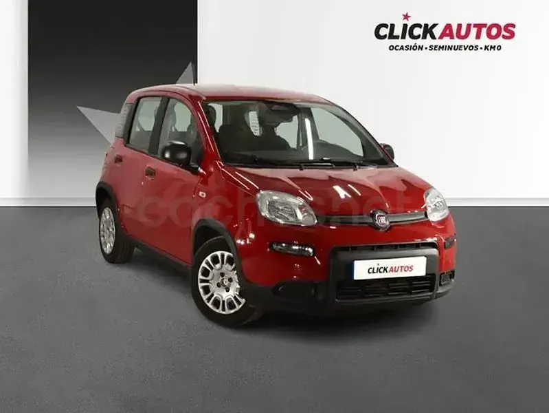 Usado Fiat Panda 70 CV (51 kW) 2025 Rojo Utilitario