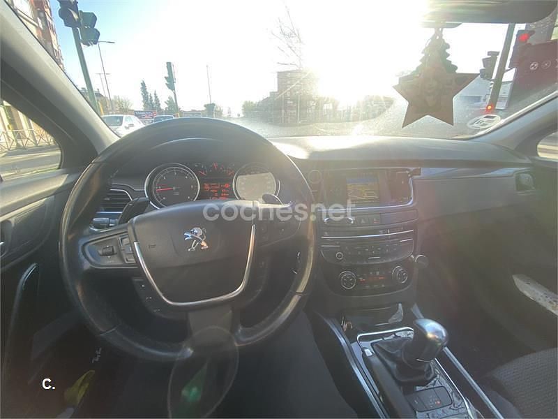 Usado Peugeot 508 SW Allure 112 CV (82 kW) 2012 Marrón Familiar