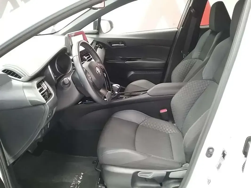 Usado Toyota C-HR Advance 122 CV (89 kW) 2022 Blanco SUV