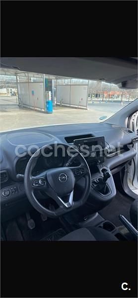 Usado Opel Combo 100 CV (73 kW) 2024 Blanco Monovolumen