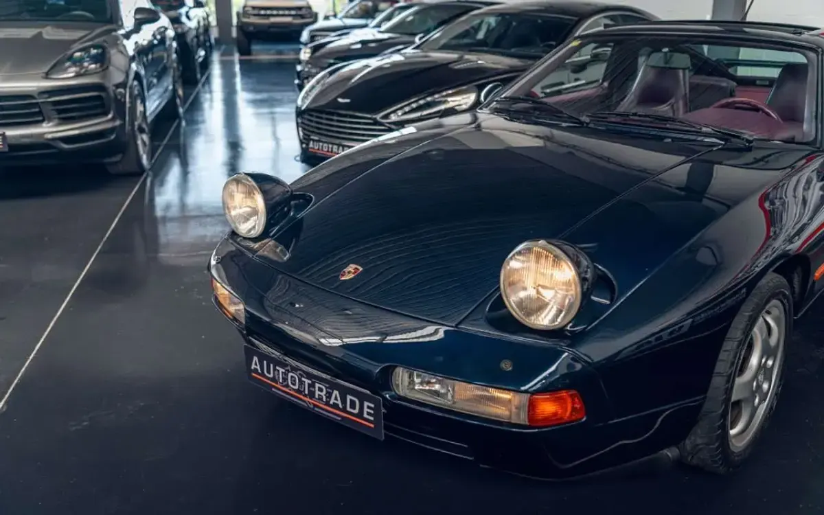 Usado Porsche 928 GTS 349 CV (256 kW) 1992 Azul Coupe