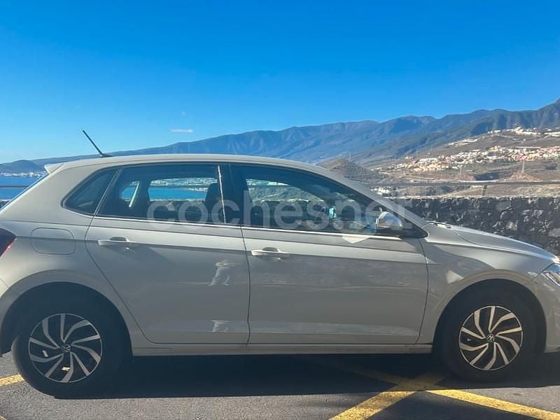 Gris / plata Usado 2022 VW Polo Berlina | 12.490 € (Super precio) - Imagen 1/4