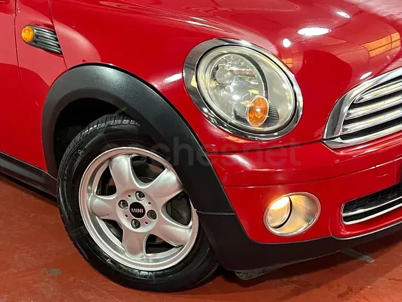 Usado Mini Cooper 120 CV (88 kW) 2007 Rojo Utilitario