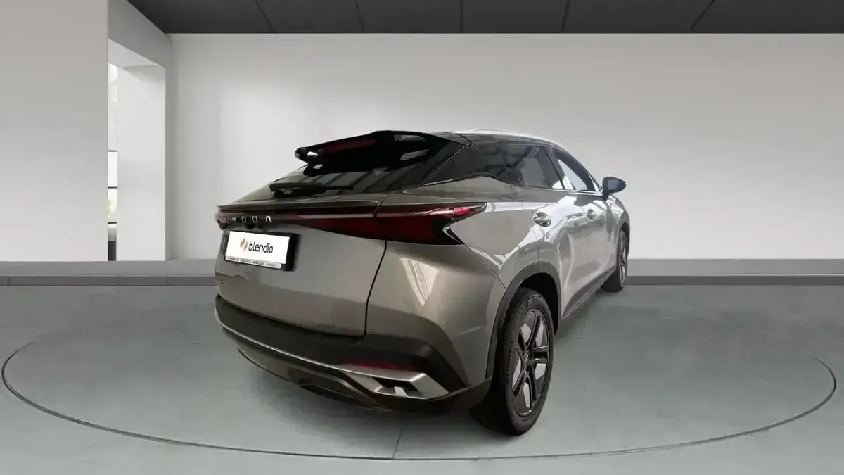 Nuevo Omoda 5 147 CV (108 kW) 2025 Gris SUV
