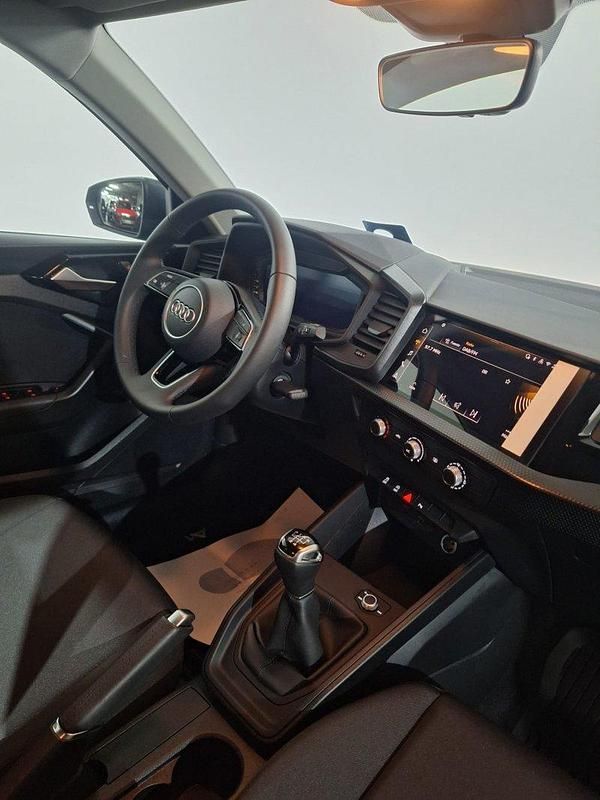 Usado Audi A1 95 CV (69 kW) 2025 Gris manhattan metalizado SUV