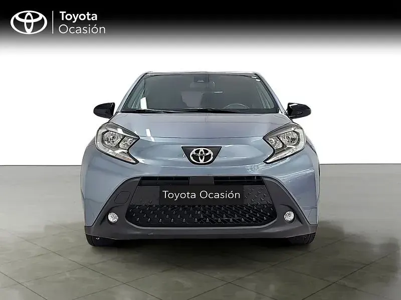Usado Toyota Aygo X Play 72 CV (52 kW) 2025 Azul SUV