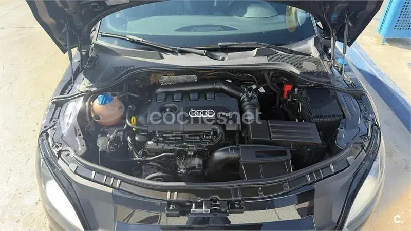 Begagnad Audi TT S-Line 160 HK (117 kW) 2014 Svart Sportkupé
