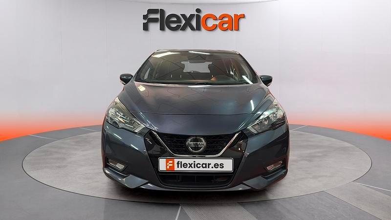 Usado Nissan Micra Acenta 92 CV (67 kW) 2021 Granate Utilitario