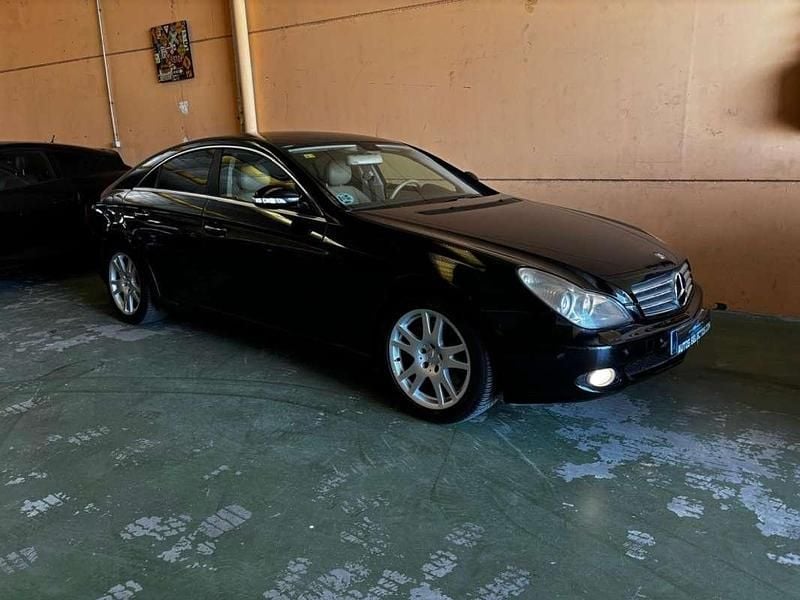 Usado Mercedes CLS350 272 CV (200 kW) 2005 Negro Coupe
