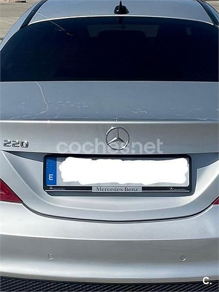 Usado Mercedes CLA220 Urban 170 CV (125 kW) 2013 Gris / plata Berlina