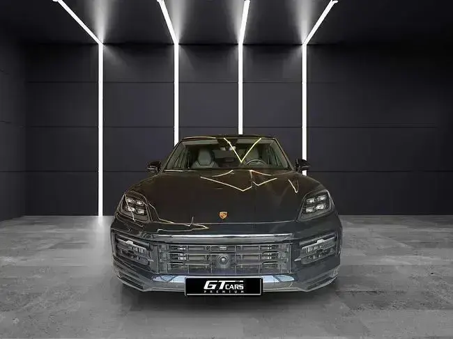 Usado Porsche Cayenne 470 CV (345 kW) 2024 Negro SUV