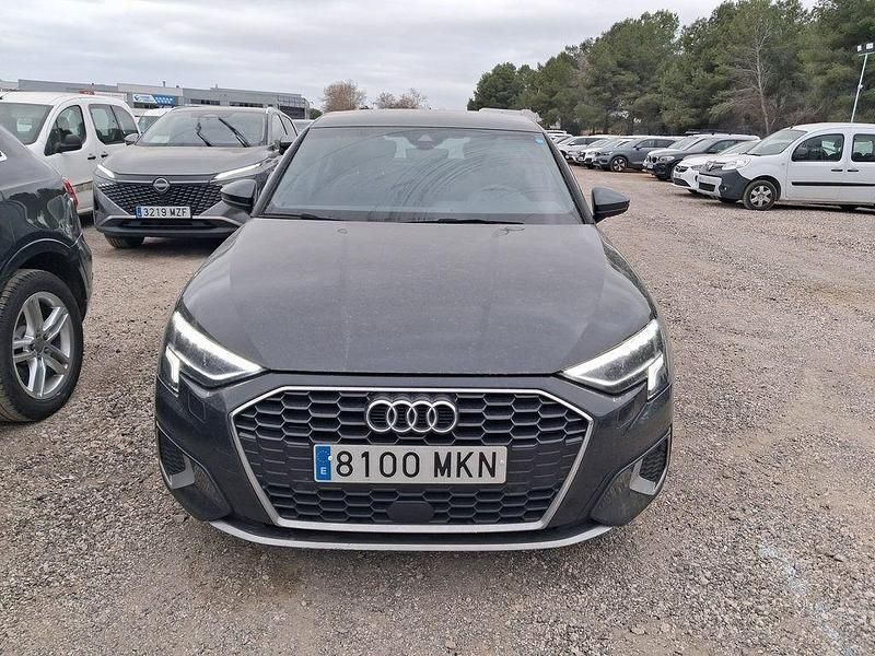 Usado Audi A3 Advanced Plus 110 CV (80 kW) 2023 Gris Berlina