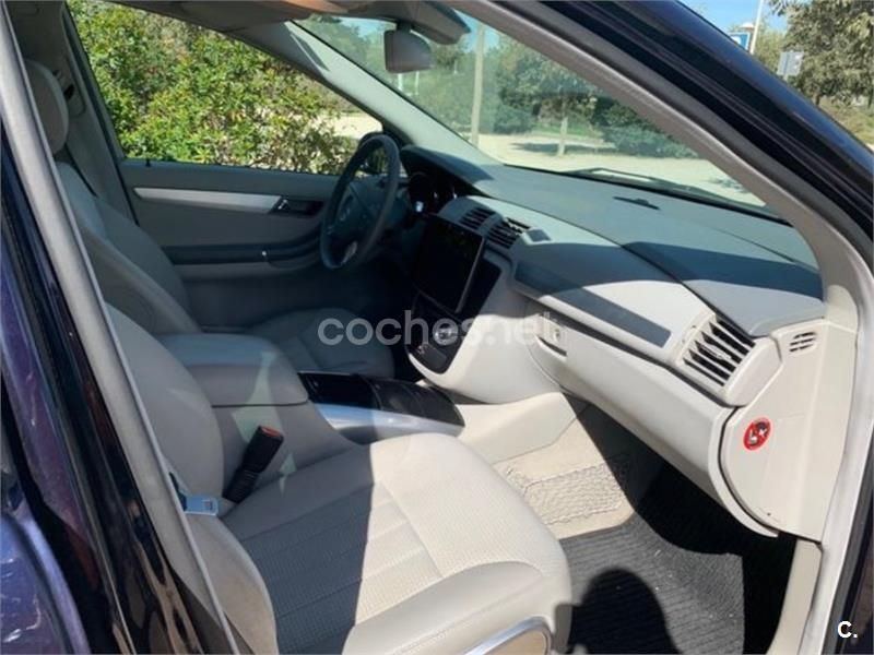 Usado Mercedes R350 272 CV (200 kW) 2006 Azul Monovolumen