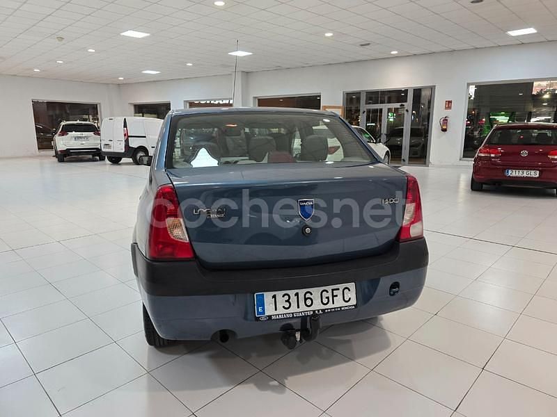 Usado Dacia Logan Lauréate 70 CV (51 kW) 2008 Azul Berlina