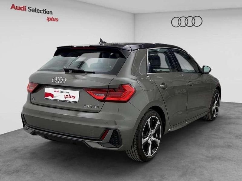 Usado Audi A1 Sportback 95 CV (69 kW) 2021 Gris Utilitario