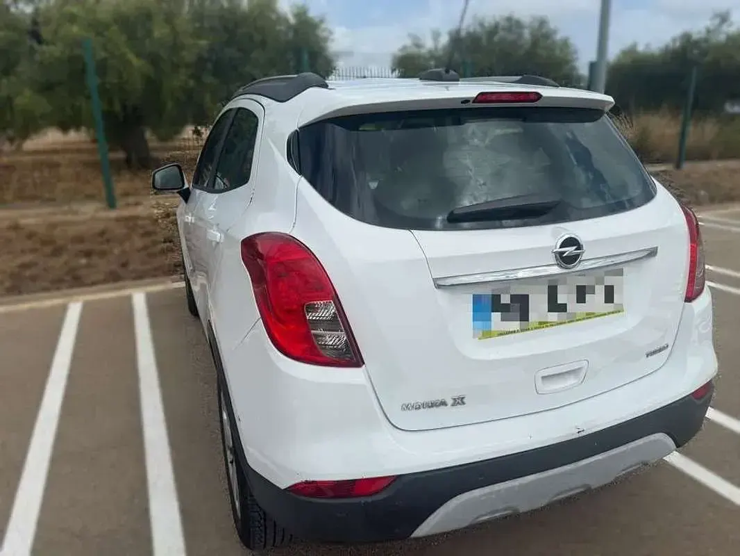 Usado Opel Mokka Selective 140 CV (102 kW) 2017 Blanco SUV