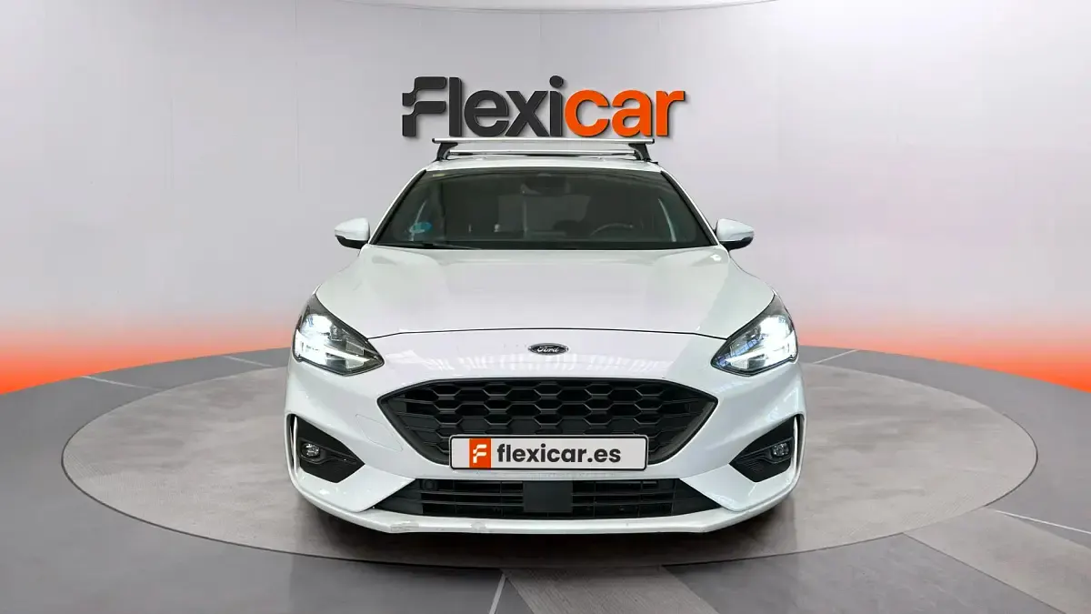 Usado Ford Focus ST-Line 125 CV (91 kW) 2020 Blanco Berlina