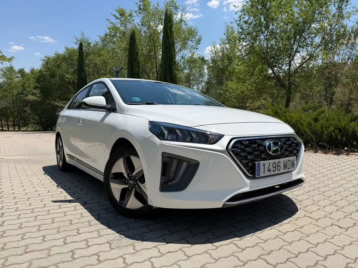 Usado Hyundai Ioniq 141 CV (103 kW) 2023 Blanco Utilitario