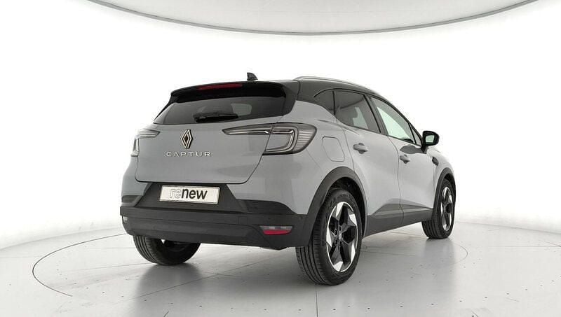 Begagnad Renault Captur Techno 101 HK (74 kW) 2025 Grå SUV