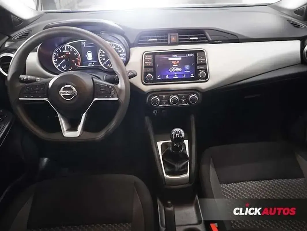 Usado Nissan Micra Acenta 101 CV (74 kW) 2022 Blanco Utilitario