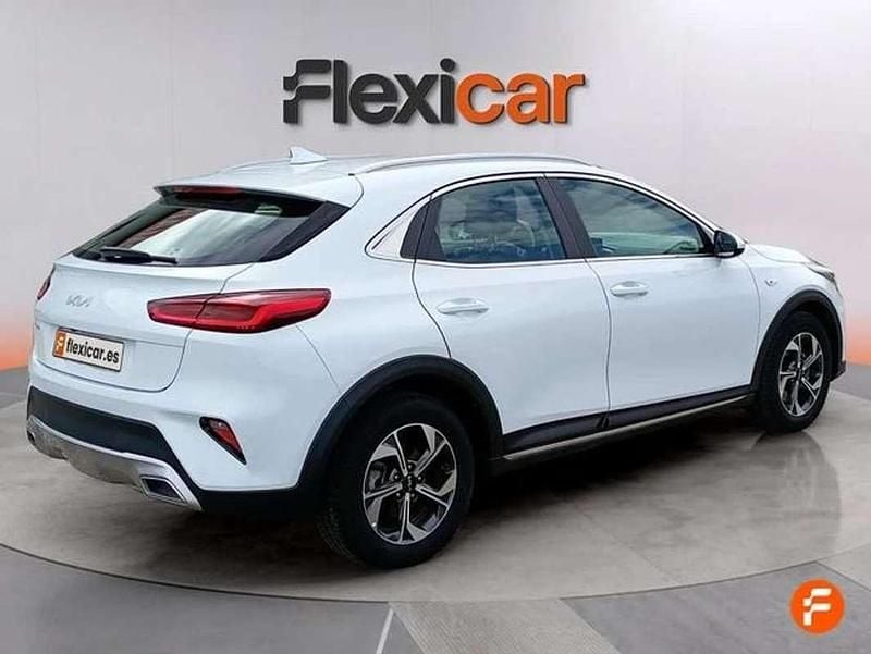 Usado Kia XCeed 120 CV (88 kW) 2022 Blanco SUV