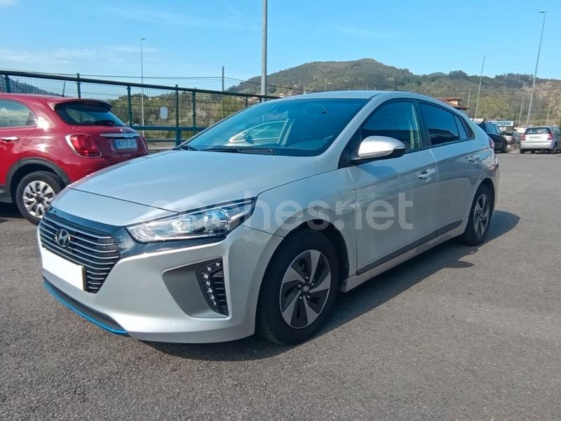 Gris / plata Usado 2017 Hyundai Ioniq Berlina | 10.990 € (Precio justo) - Imagen 1/4