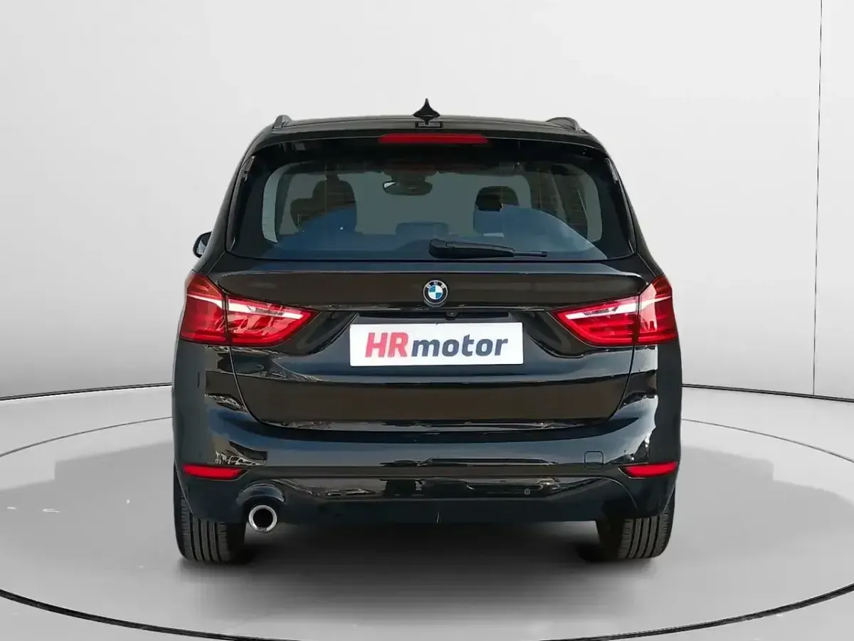 Usado BMW 216 Advantage 116 CV (85 kW) 2021 Negro Familiar