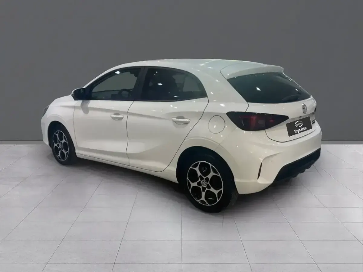 Usado MG MG3 Luxury 195 CV (143 kW) 2025 Blanco Utilitario