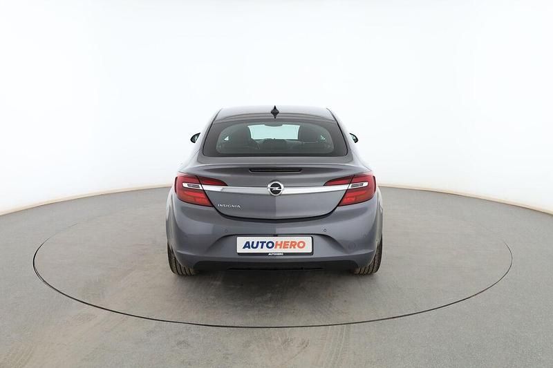 Usado Opel Insignia Excellence 140 CV (102 kW) 2016 Gris Berlina