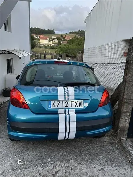 Usado Peugeot 207 75 CV (55 kW) 2007 Azul Berlina