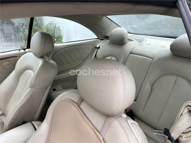 Usado Mercedes CLK270 Elegance 170 CV (125 kW) 2004 Azul Coupe