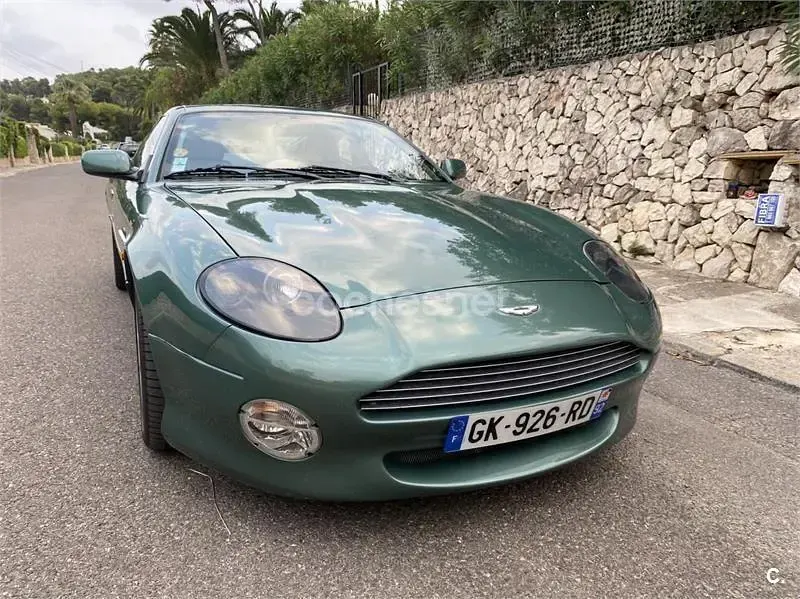 Usado Aston Martin Vantage 420 CV (308 kW) 2000 Verde Coupe