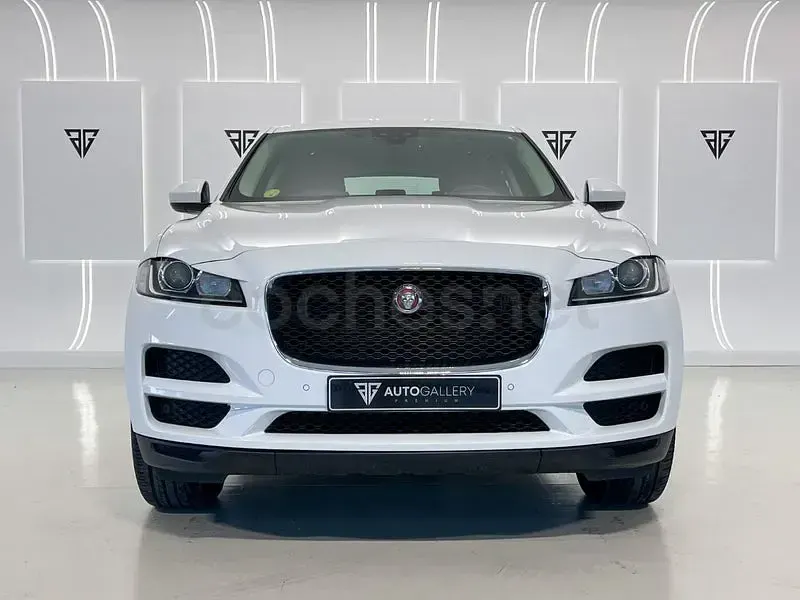Usado Jaguar E-Pace 163 CV (119 kW) 2021 Blanco SUV
