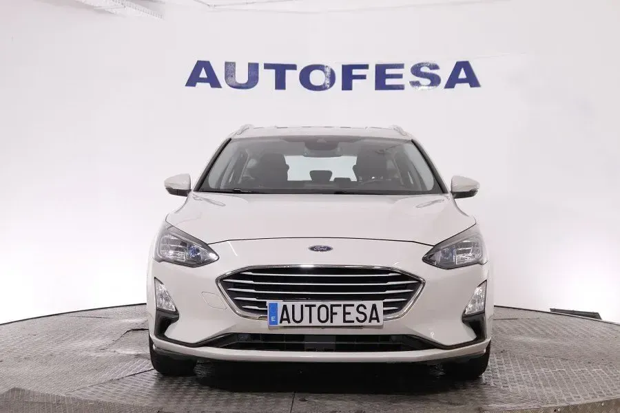 Usado Ford Focus Trend 120 CV (88 kW) 2020 Blanco Familiar